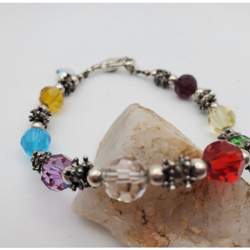 An Edwardian party crystal faceted bracelet B0424